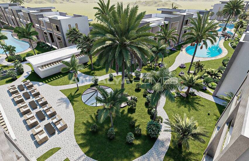 Apartments in a Complex with Pool Near the Sea in Girne