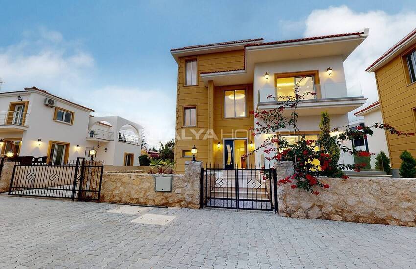 Houses with Sea View and Private Pool in North Cyprus Girne
