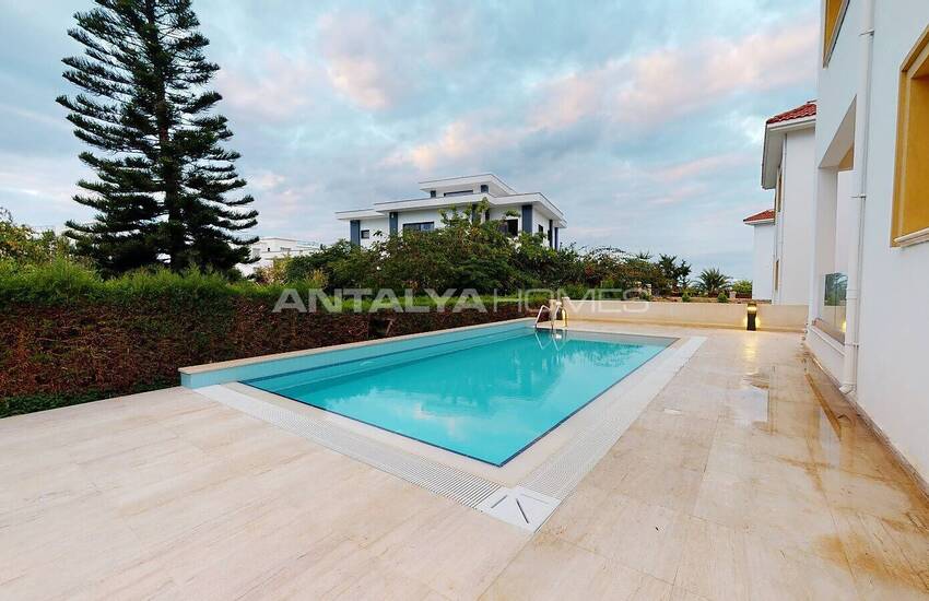 Sea View Houses Close to the Beach in North Cyprus Girne