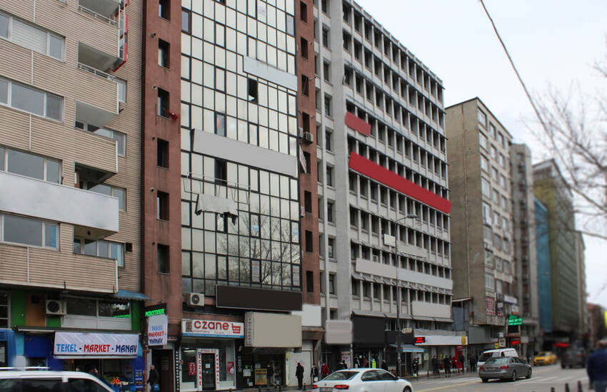 Kontor I Ankara Med Utsikt Över Huvudvägen I Ulus 1
