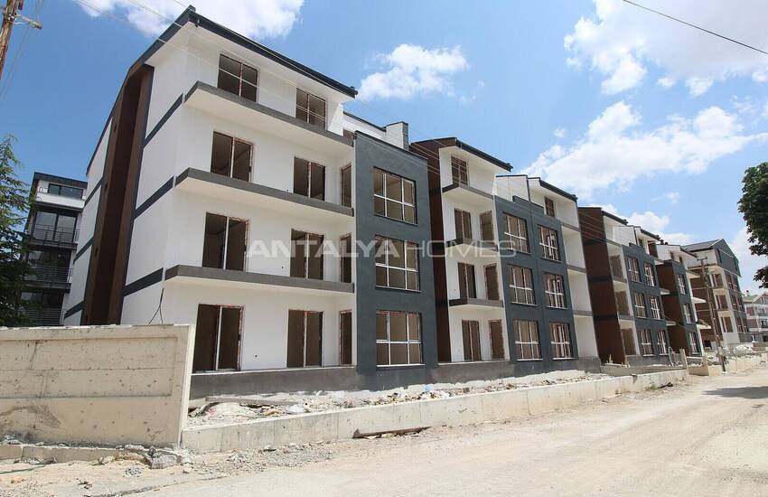 Lägenheter Till Salu I Ett Säkert Komplex I Golbasi Ankara