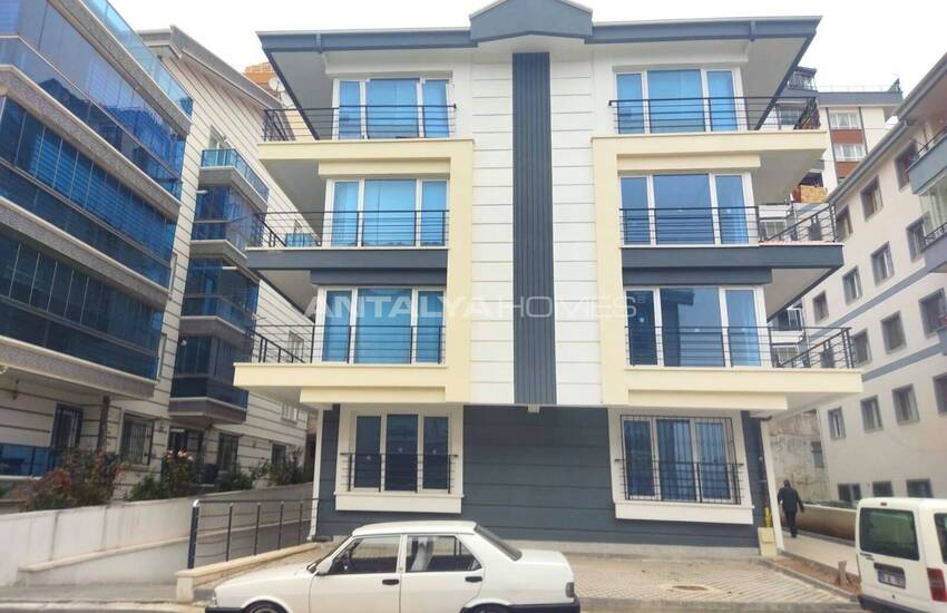 Bezugsfertige Wohnungen In Einem Neuen Gebäude In Ankara