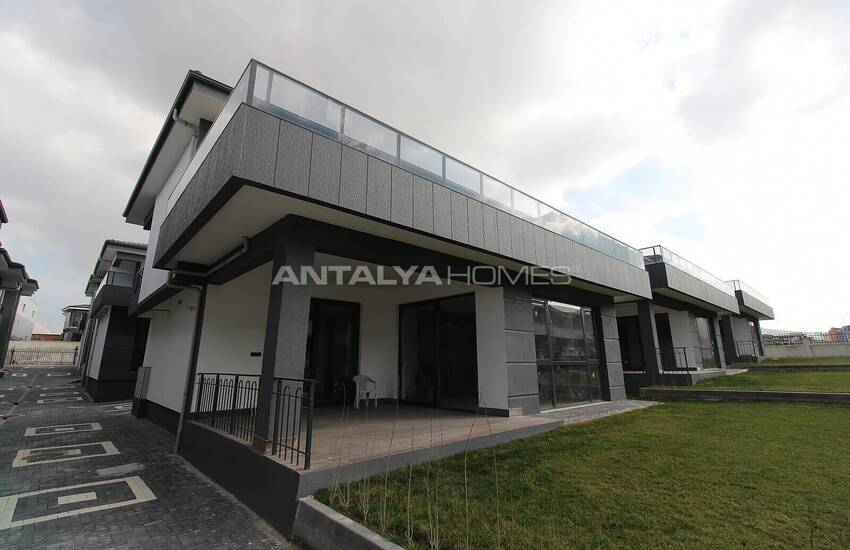 Stijlvolle Villa's Op Een Prestigieuze Locatie In Ankara Baglica 0