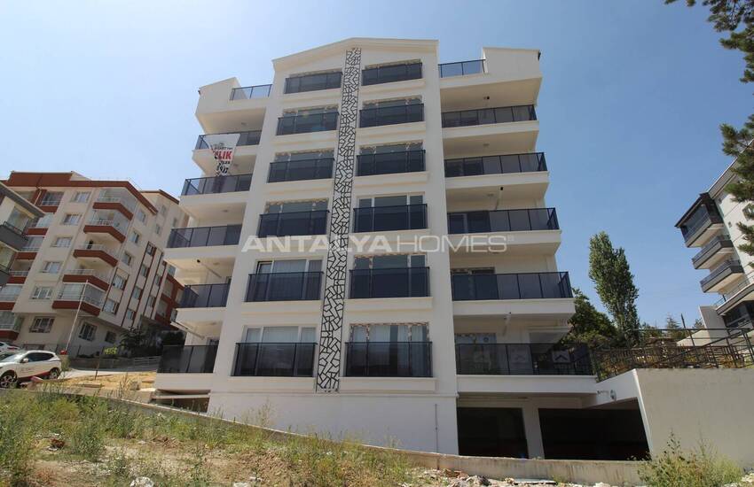 Färdiga Lägenheter Med Utsikt Över Staden I Ankara Cankaya