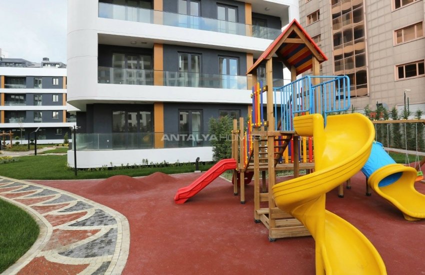 Contemporary Istanbul Apartments with Smart Home System