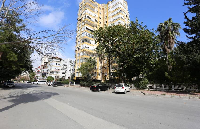 Teilweise Meerblick Wohnung In Toller Lage In Lara Antalya 1