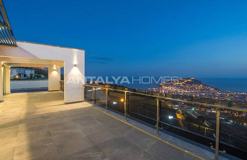 Quality Houses with Magnificent View in Alanya 10
