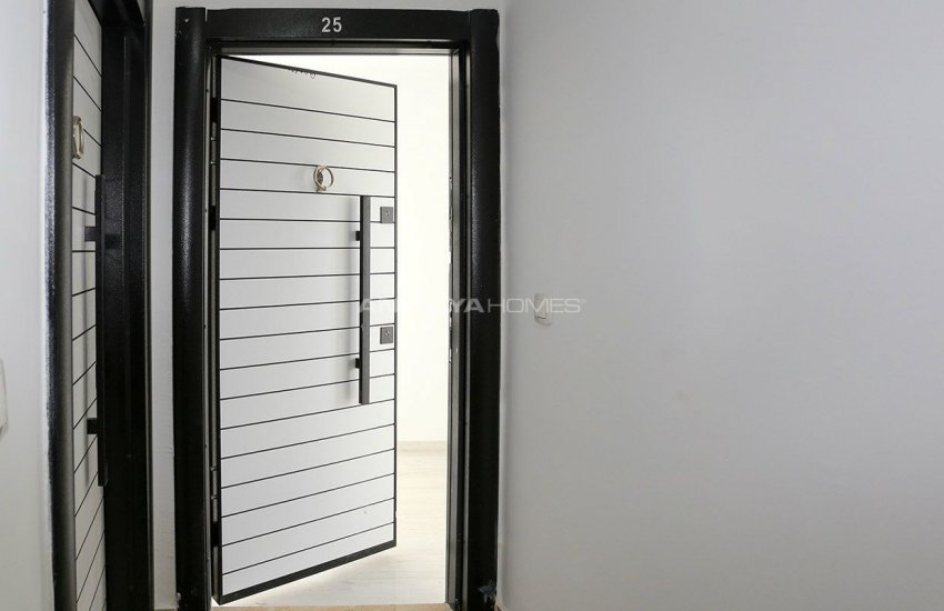 New Build Flats Close to Local Facilities in Antalya Center 14