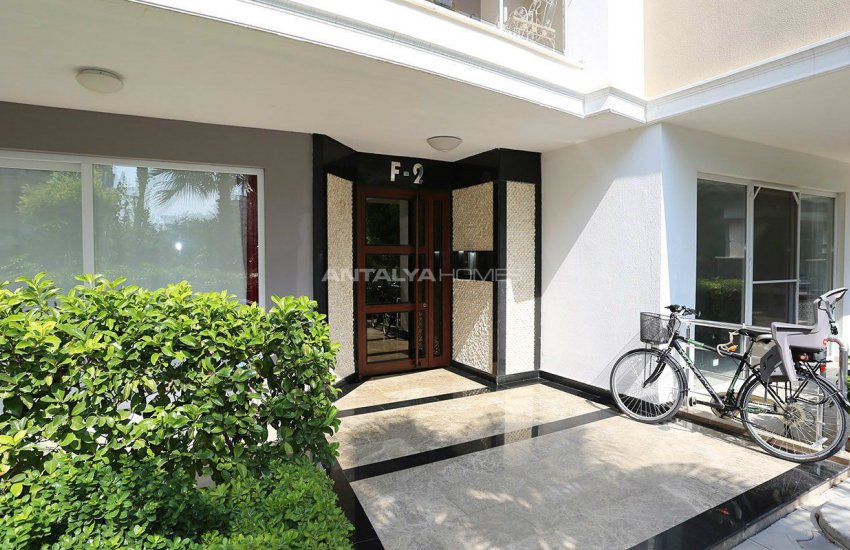Antalya Property with Roomy Balconies in Konyaalti 13