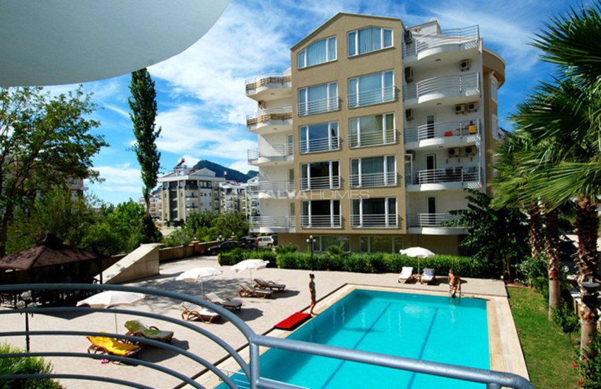 Antalya Property with Roomy Balconies in Konyaalti 6