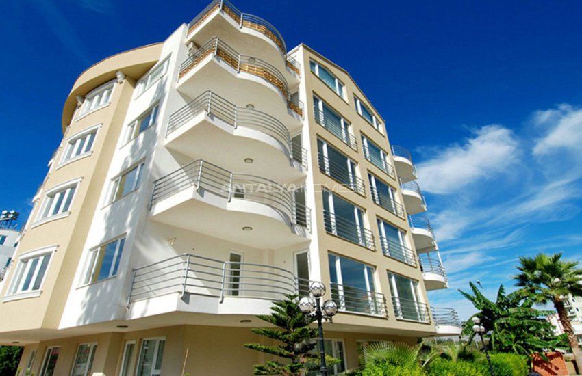 Antalya Property with Roomy Balconies in Konyaalti 9