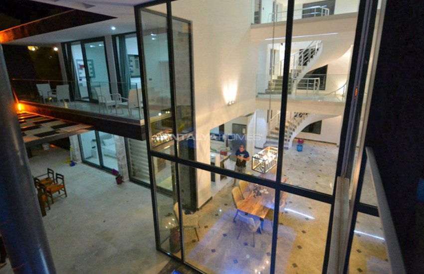 فيلا مطلة على البحر في كالكان مع الأثاث العصري 6