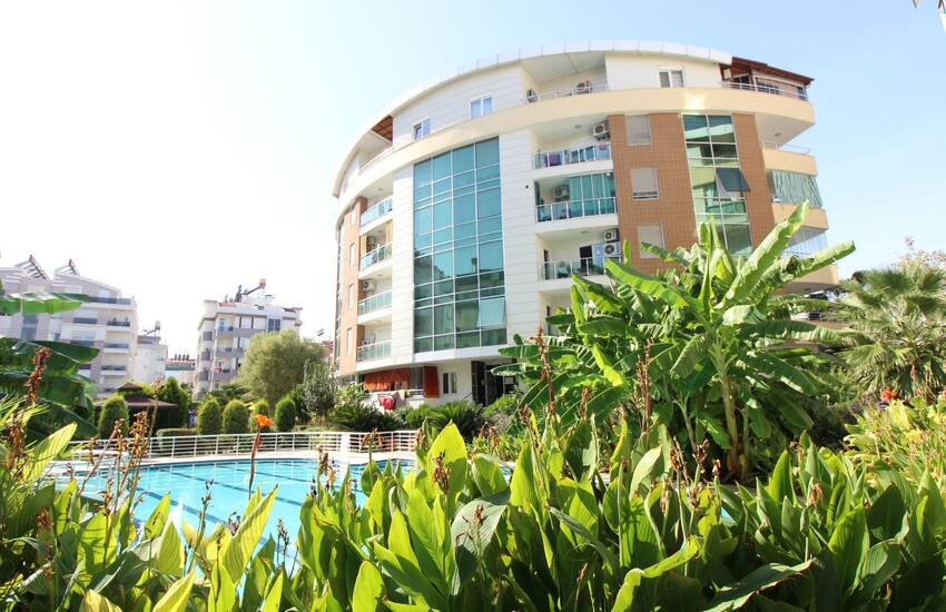 Voll Möblierte Wohnung In Einem Gepflegten Komplex In Konyaaltı