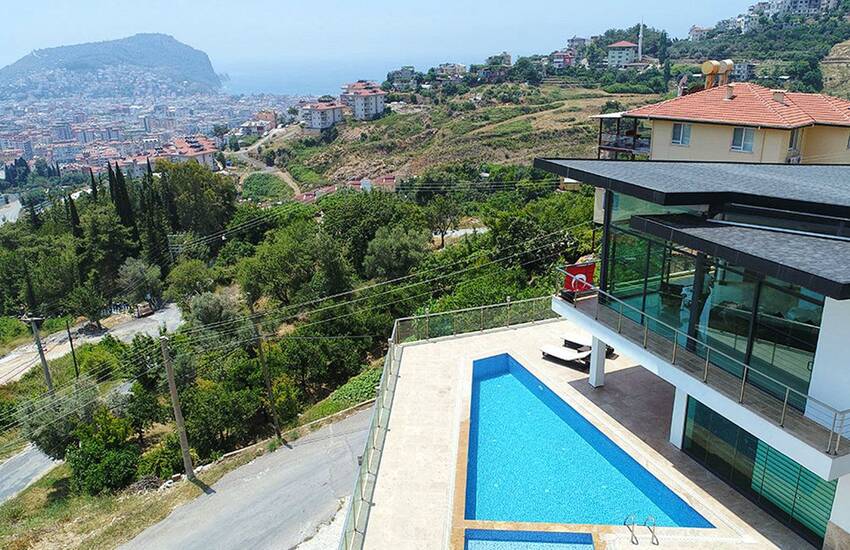 Uninterrupted Sea View Alanya House with Furniture