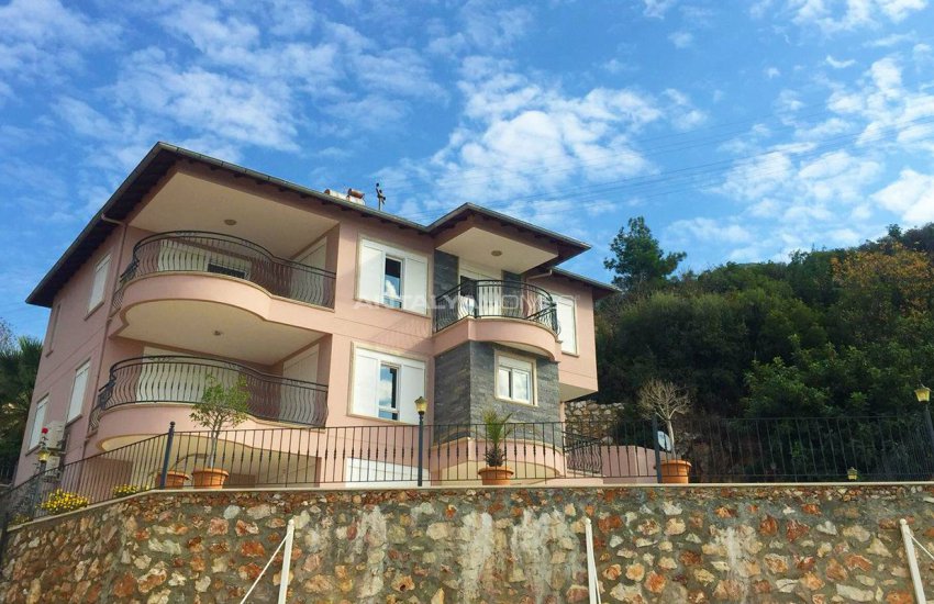 Family-sized Villa with Private Swimming Pool in Alanya 3