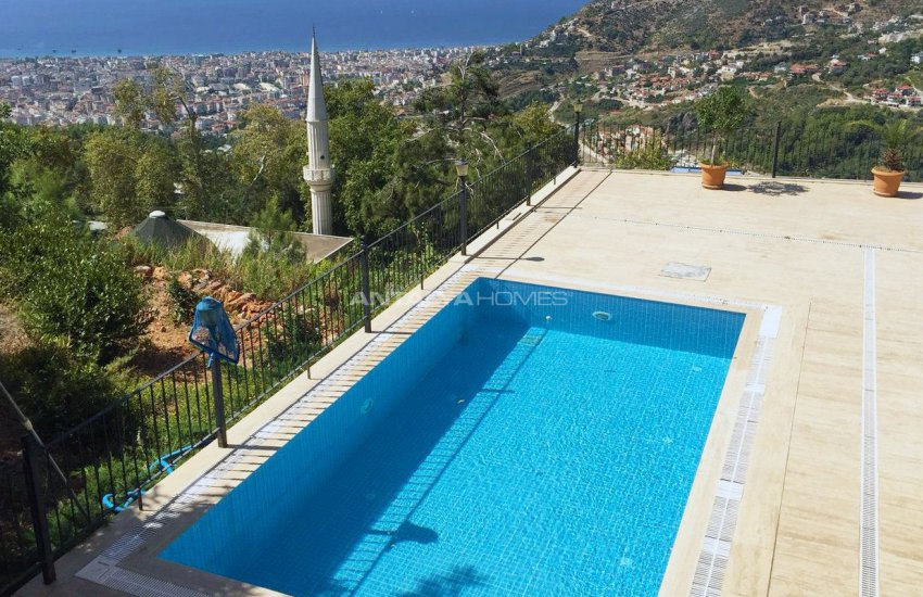 Family-sized Villa with Private Swimming Pool in Alanya 4