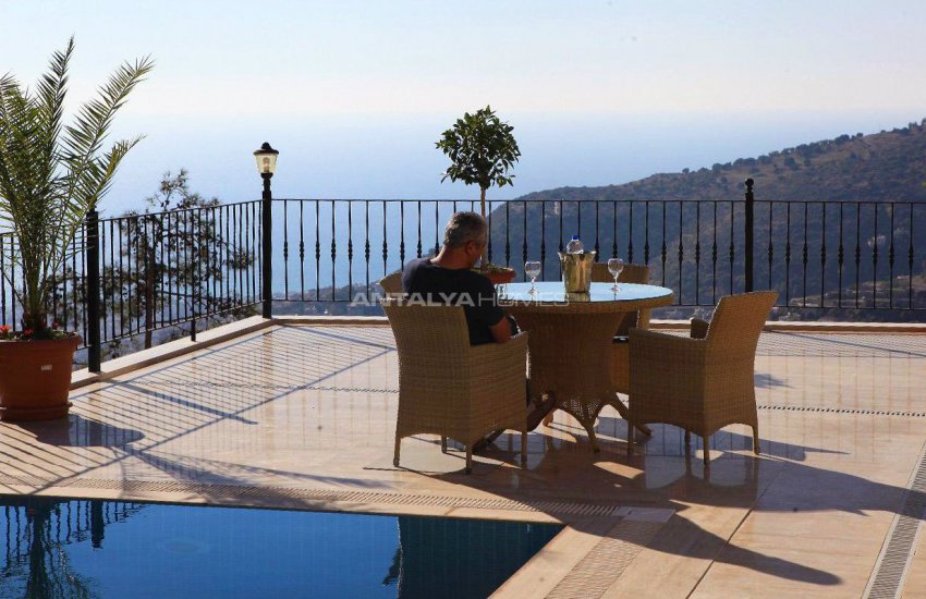 Family-sized Villa with Private Swimming Pool in Alanya 7