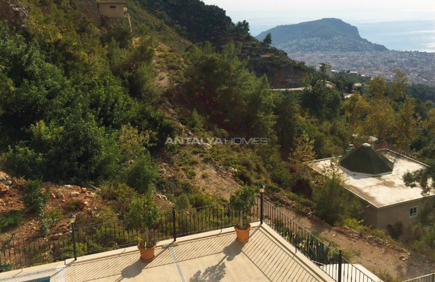 Family-sized Villa with Private Swimming Pool in Alanya 9