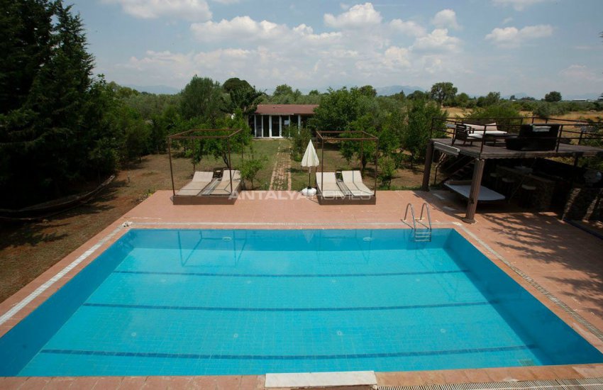 Charming Duplex Villa Surrounded by Nature in Antalya 12