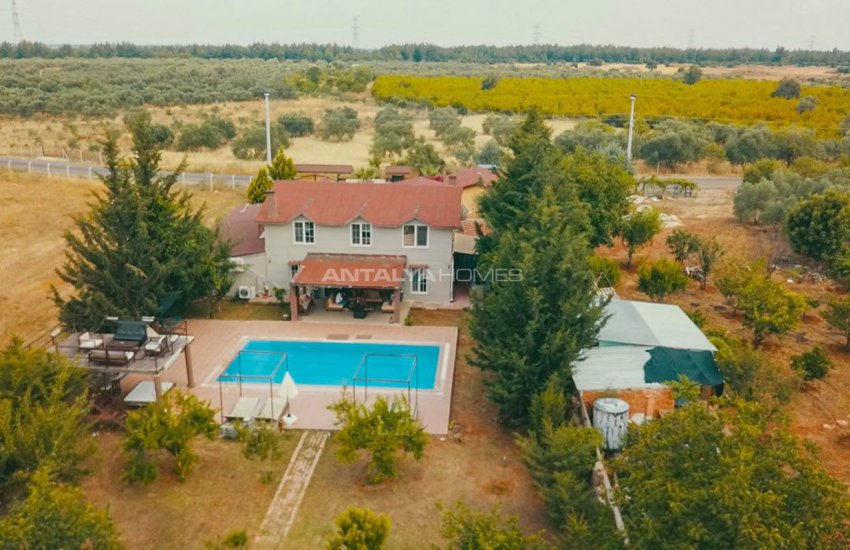 Charming Duplex Villa Surrounded by Nature in Antalya 4