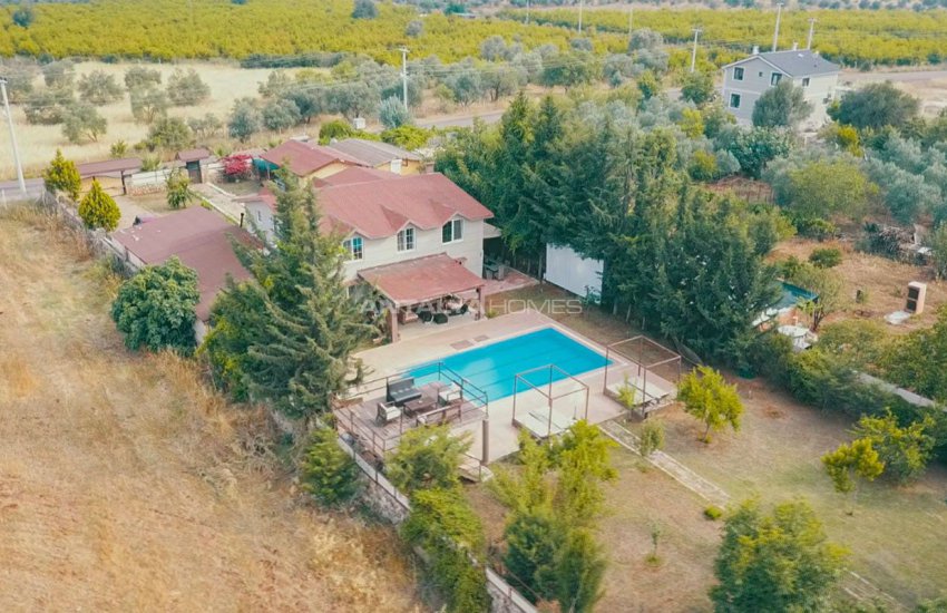 Charming Duplex Villa Surrounded by Nature in Antalya 5