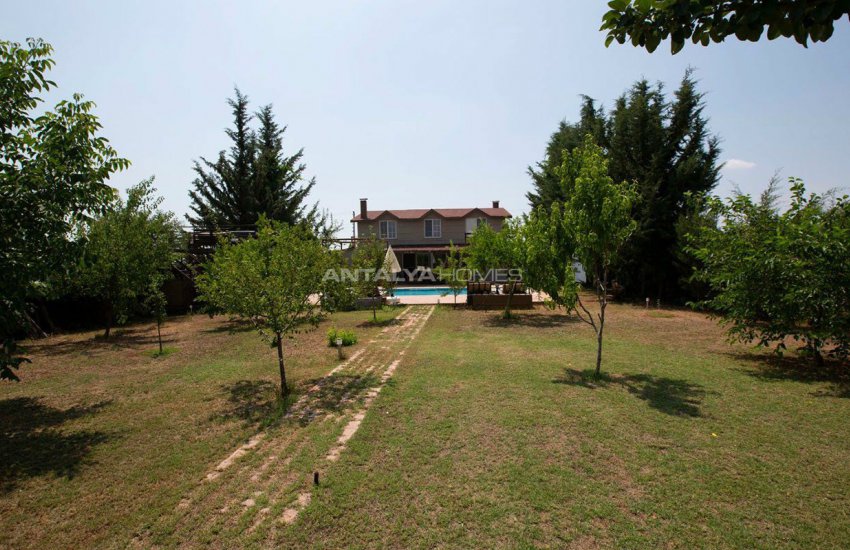 Charming Duplex Villa Surrounded by Nature in Antalya 8