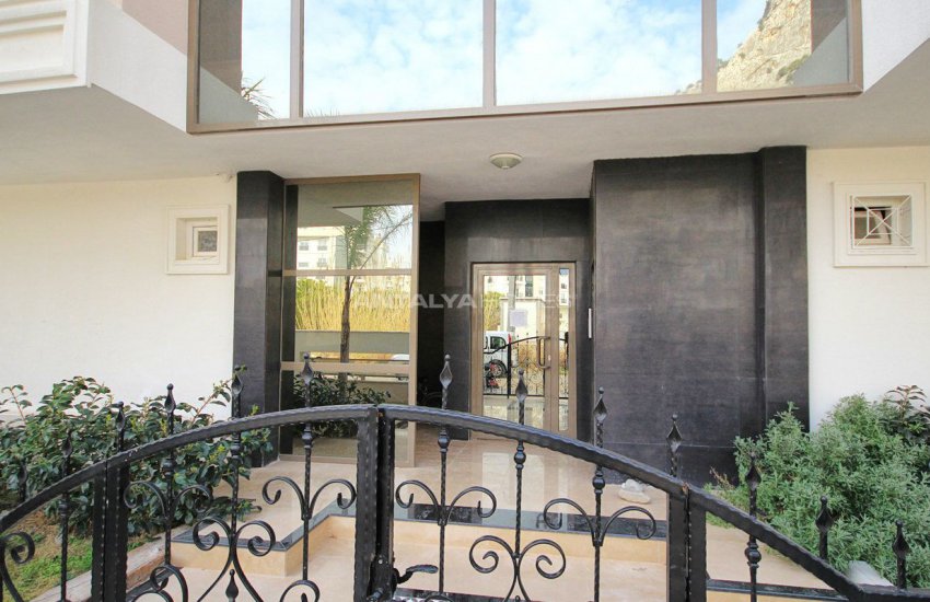 Hasan Bey Apartmanı 4