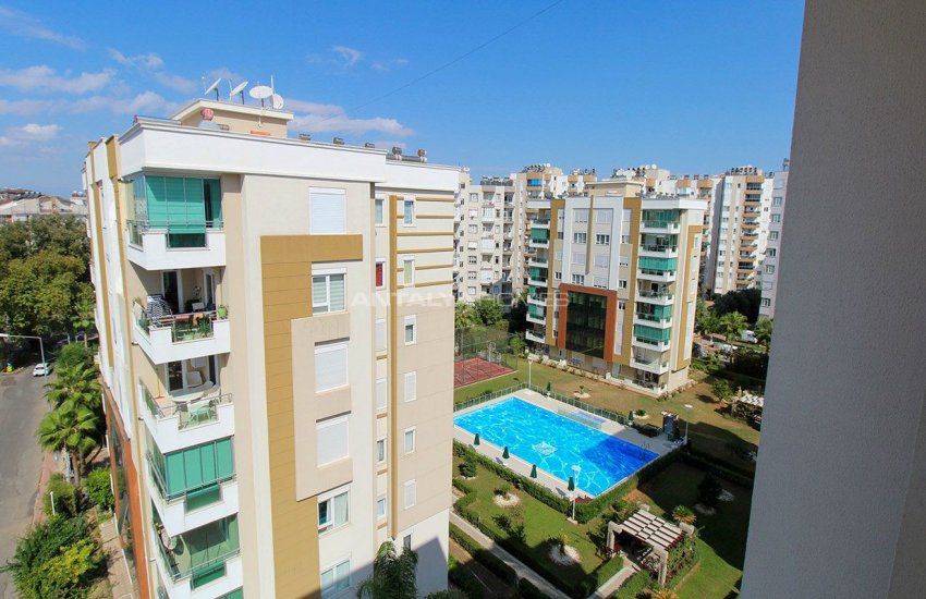 Lara'da Lüks Site Özelliklerine Sahip Satılık Daire 12