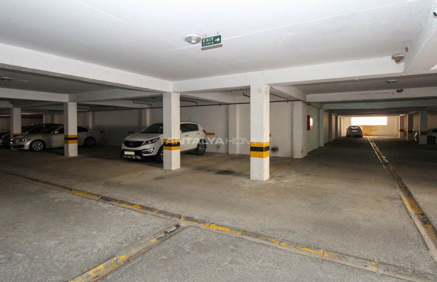 Lara'da Lüks Site Özelliklerine Sahip Satılık Daire 15