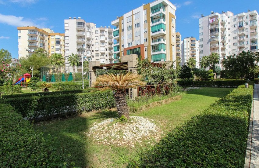 Lara'da Lüks Site Özelliklerine Sahip Satılık Daire 7