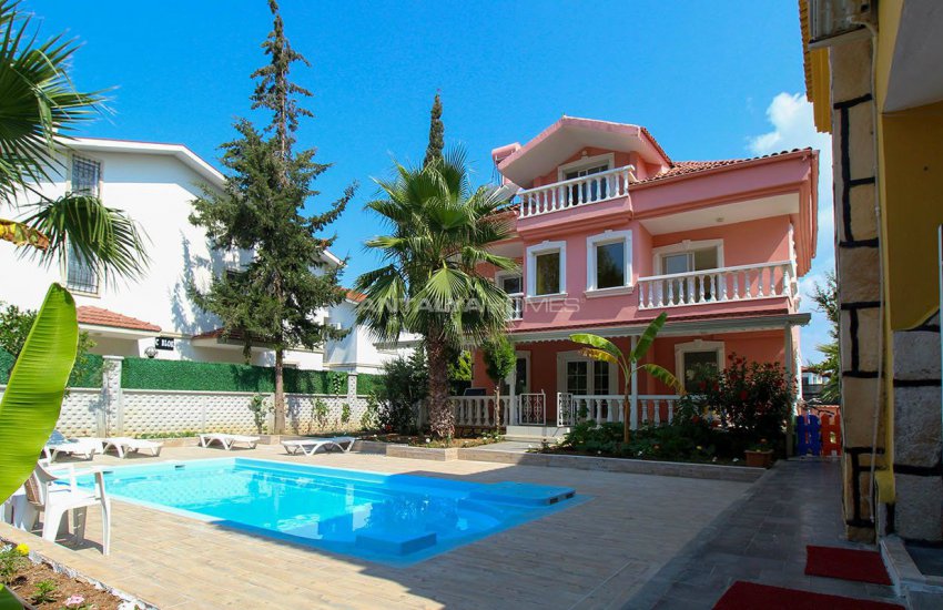 Antalya Belek’te Ortak Bahçeli Müstakil 2 Villa 2