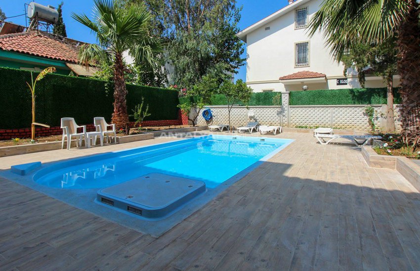 Antalya Belek’te Ortak Bahçeli Müstakil 2 Villa 4