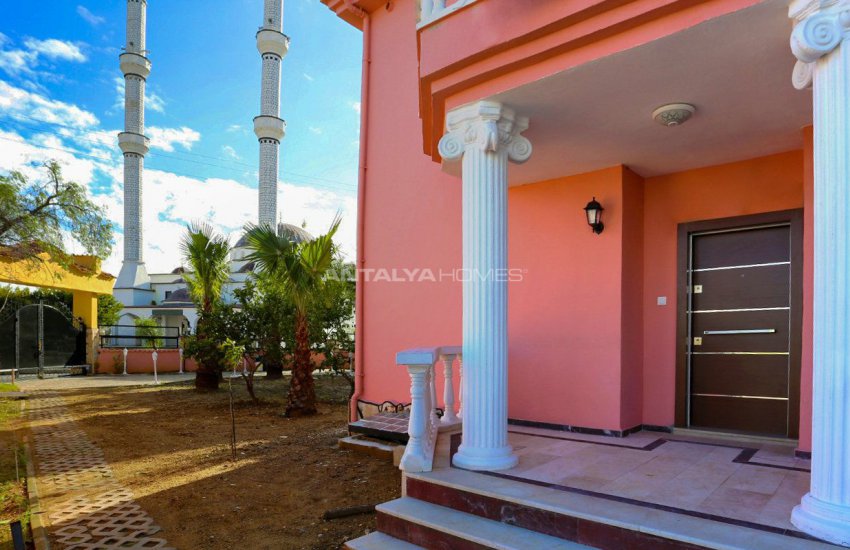 Antalya Belek’te Ortak Bahçeli Müstakil 2 Villa 10