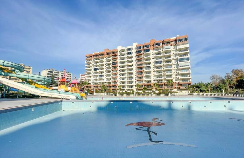 شقق للبيع في مجمع مع حديقة مائية في كارجيبيناري 2