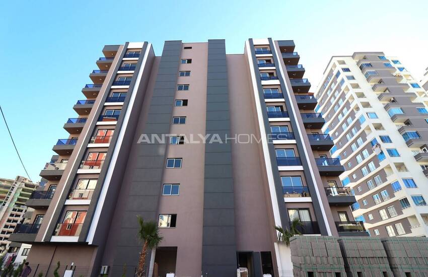 The Flats with En-suite Bathrooms in Tece Mersin 1