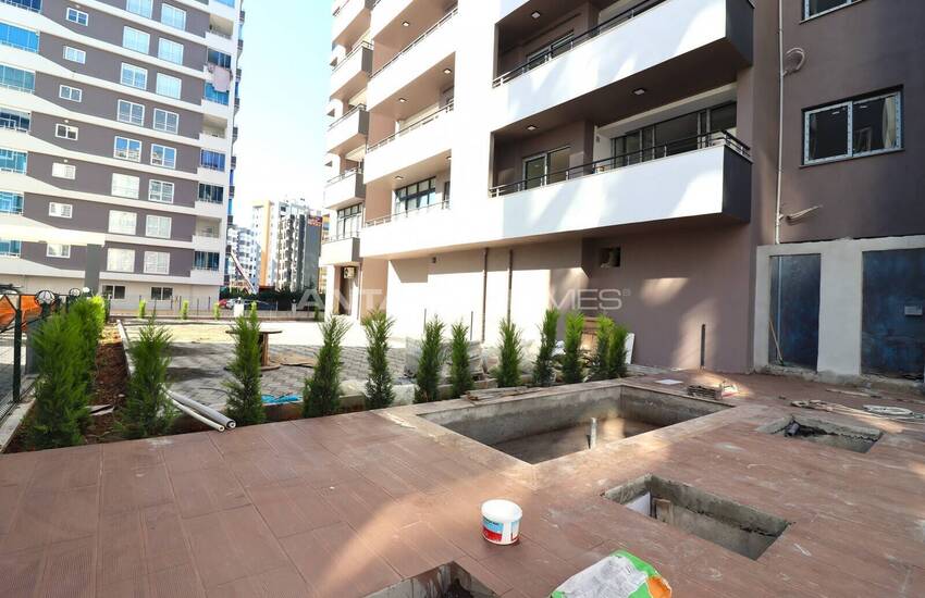 The Flats with En-suite Bathrooms in Tece Mersin 3