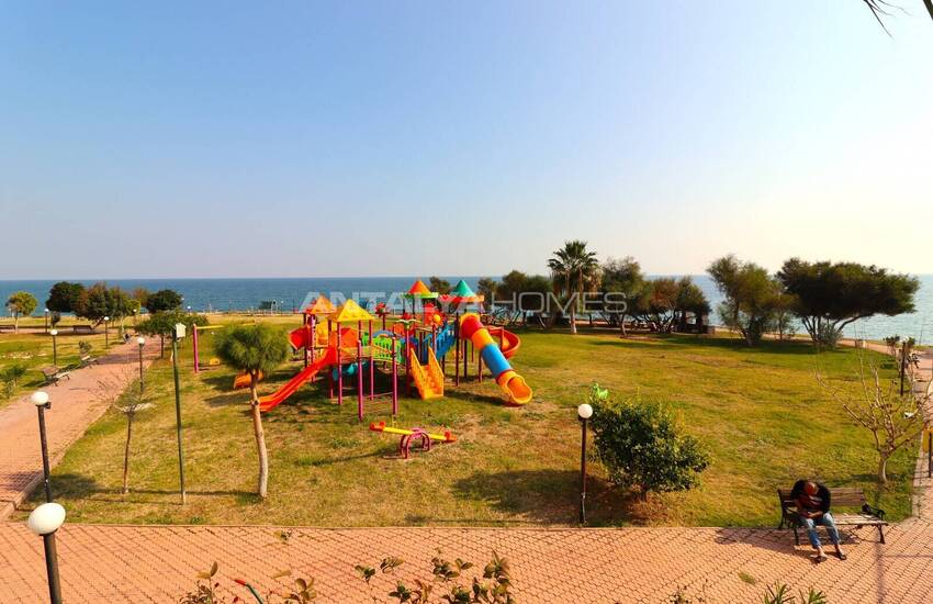 Квартиры в Комплексе с Личным Пляжем и Аквапарком в Мерсине 5