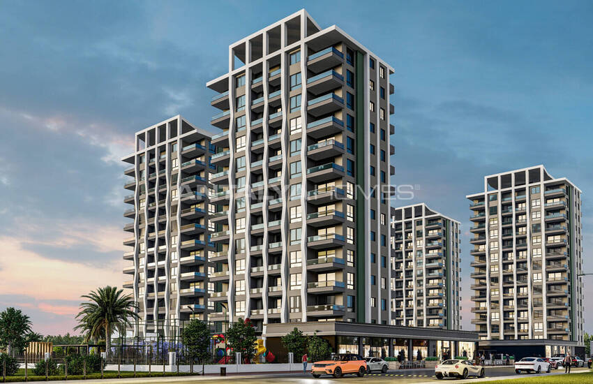 Apartments Offering Extensive Social Facilities in Mersin 1