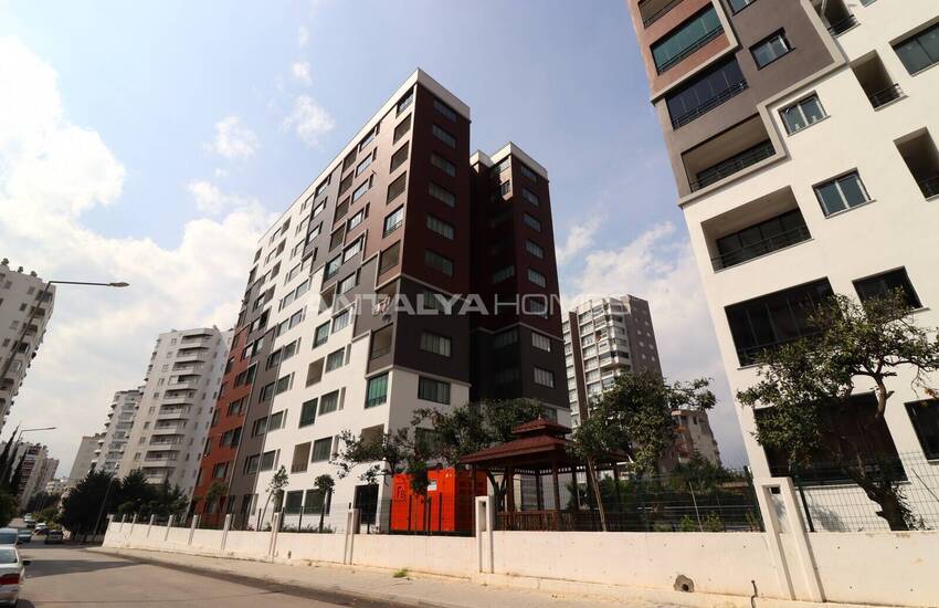 Mersin Yenişehir'de Şehir Manzaralı Satılık Daireler 2