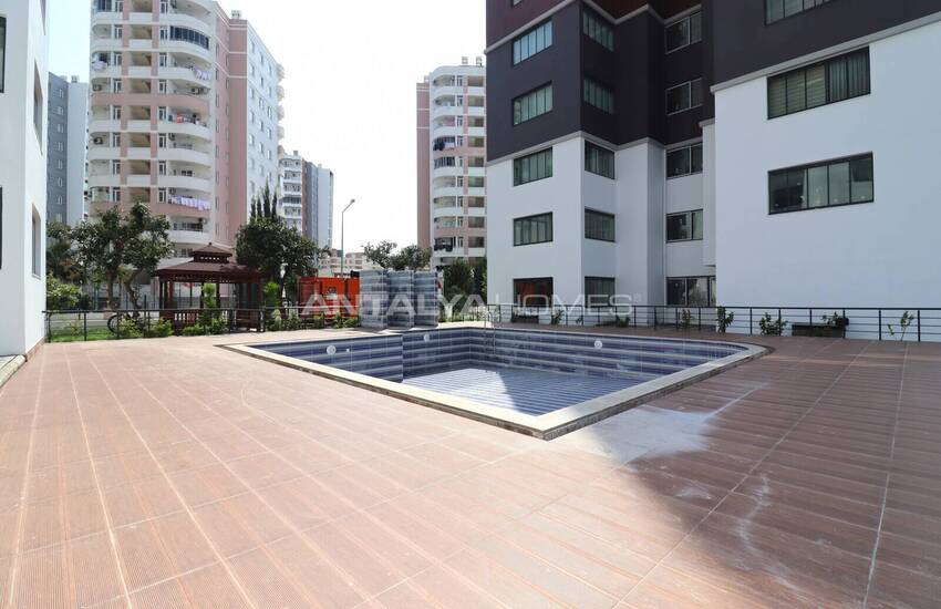 Mersin Yenişehir'de Şehir Manzaralı Satılık Daireler 4