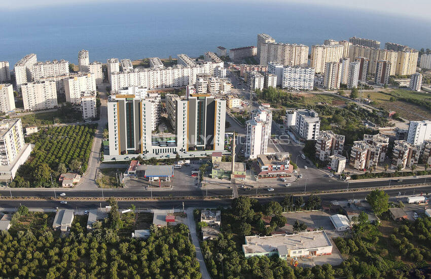 Well-located Sea and City View Flats in Mersin Tomuk
