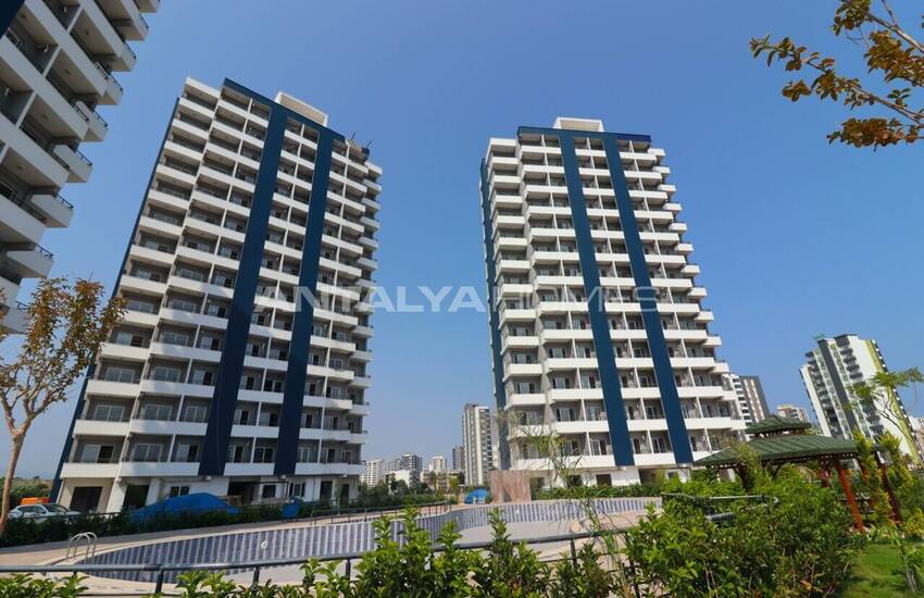 Luxury Flats with Sea and City Views in Mersin, Mezitli 3