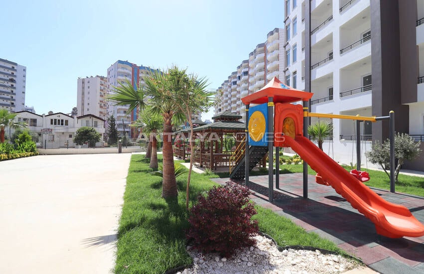 Mersin Tömük'te Plaja Yürüme Mesafesinde Satılık Daireler 11