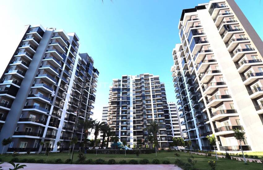 Mersin Tece'de Aquaparklı Site İçerisinde Şık Daireler 2
