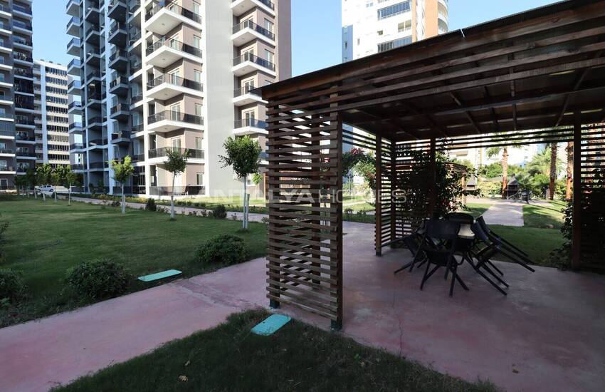 Mersin Tece'de Aquaparklı Site İçerisinde Şık Daireler 10