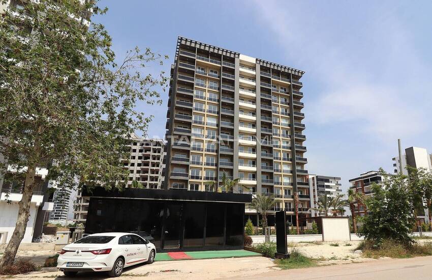 1+1 Flats Close to the Beach and Bus Stops in Mersin Turkey