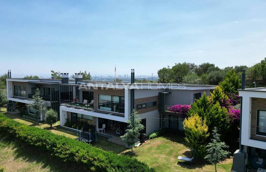 آپارتمان شیک 4 خوابه آماده تحویل در مرسین 8