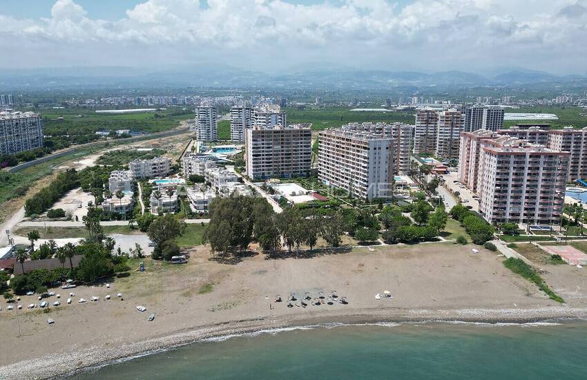 Real Estate in a Complex with a Private Beach in Mersin