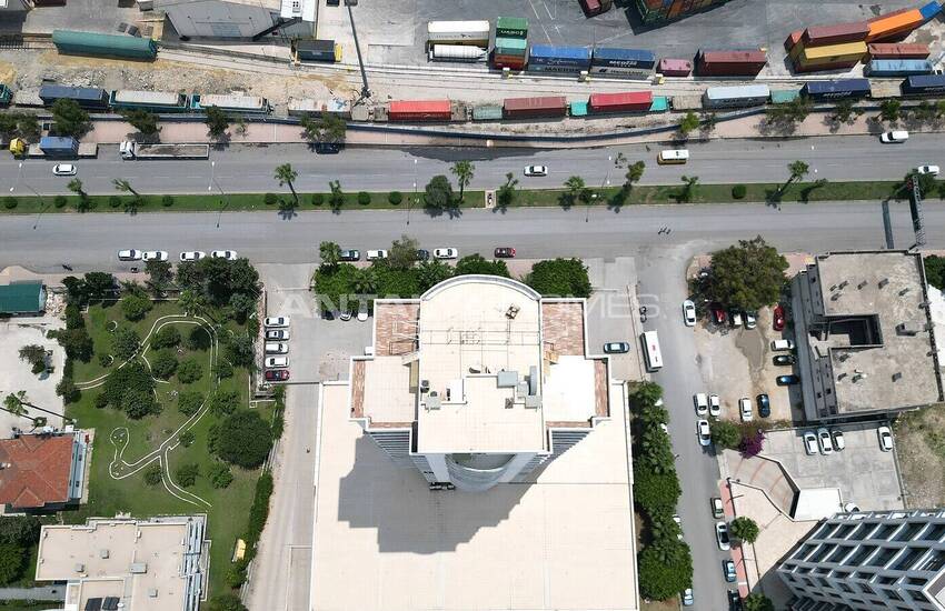 Företag Med Rymlig Användning Motsätter Sig Mersins Hamn 4