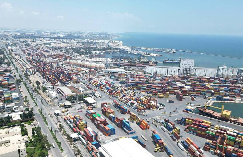 Företag Med Rymlig Användning Motsätter Sig Mersins Hamn 6